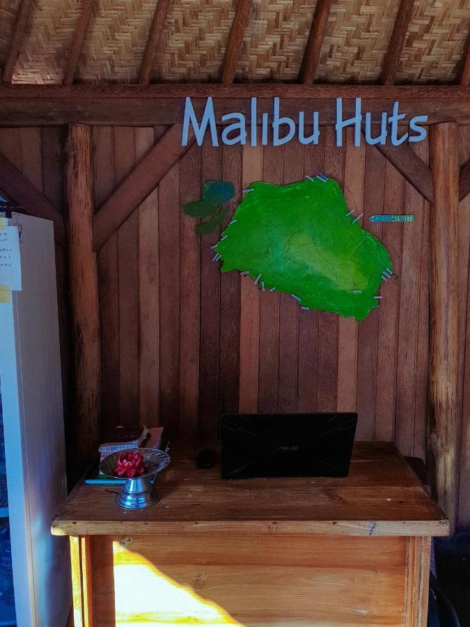 Malibu Huts Hotel Semaya Exterior foto