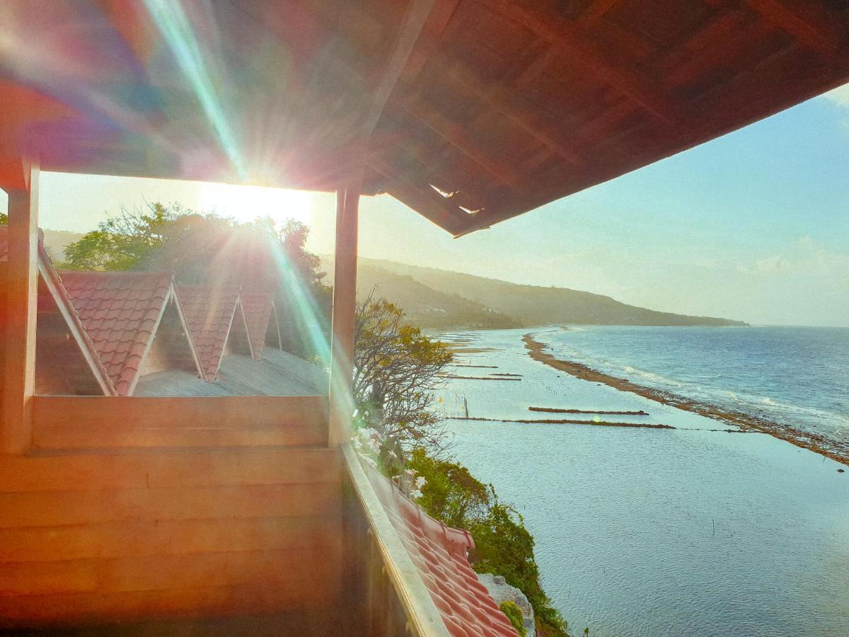 Malibu Huts Hotel Semaya Exterior foto