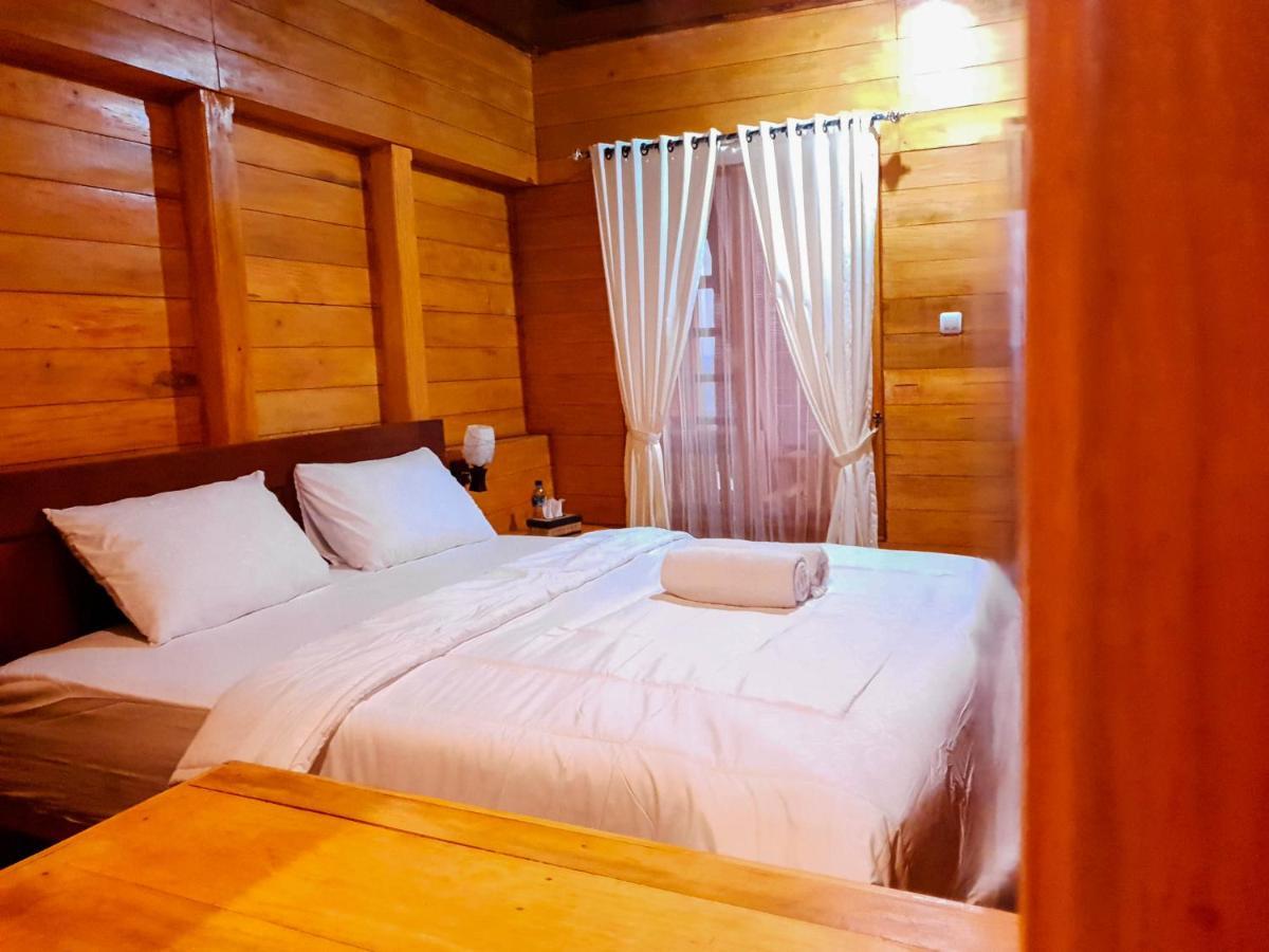 Malibu Huts Hotel Semaya Exterior foto