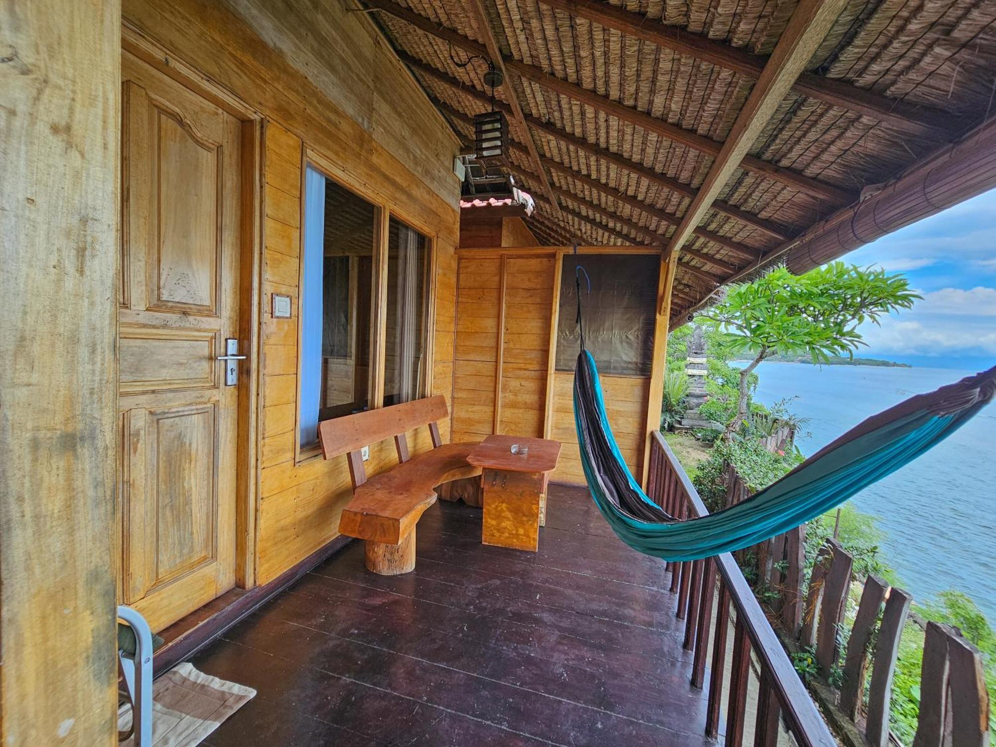 Malibu Huts Hotel Semaya Exterior foto